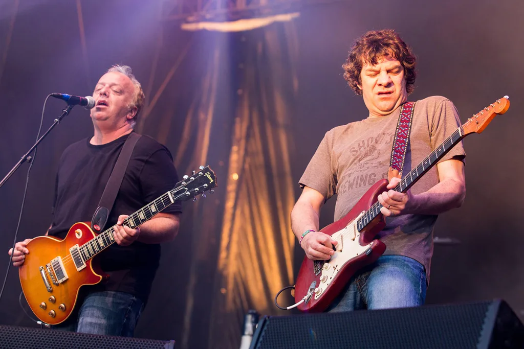 Ween 3 Ween performing