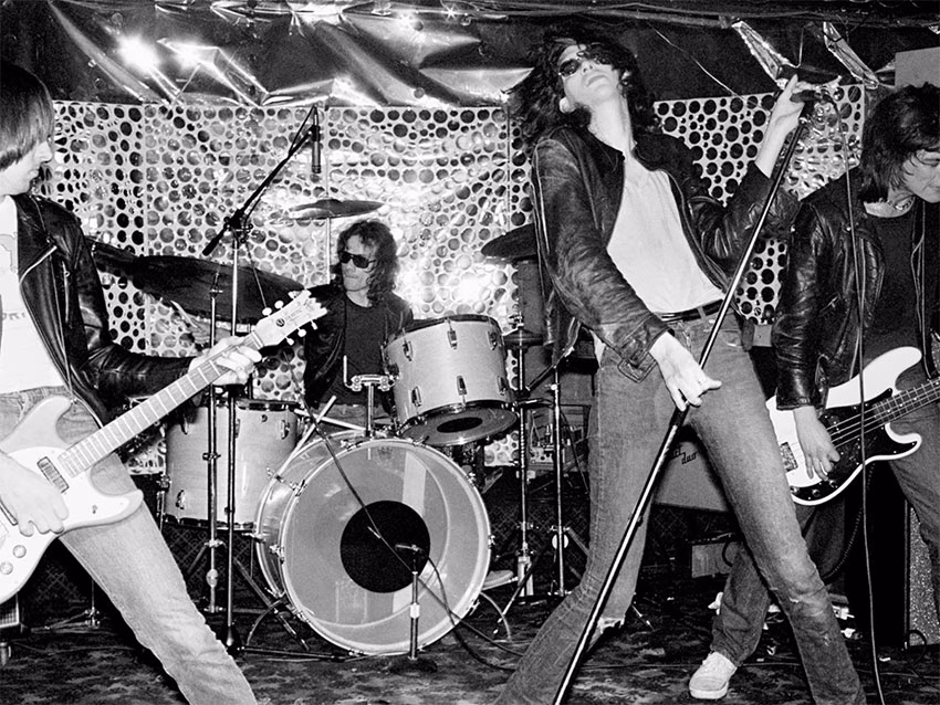 The Ramones 3 the ramones live